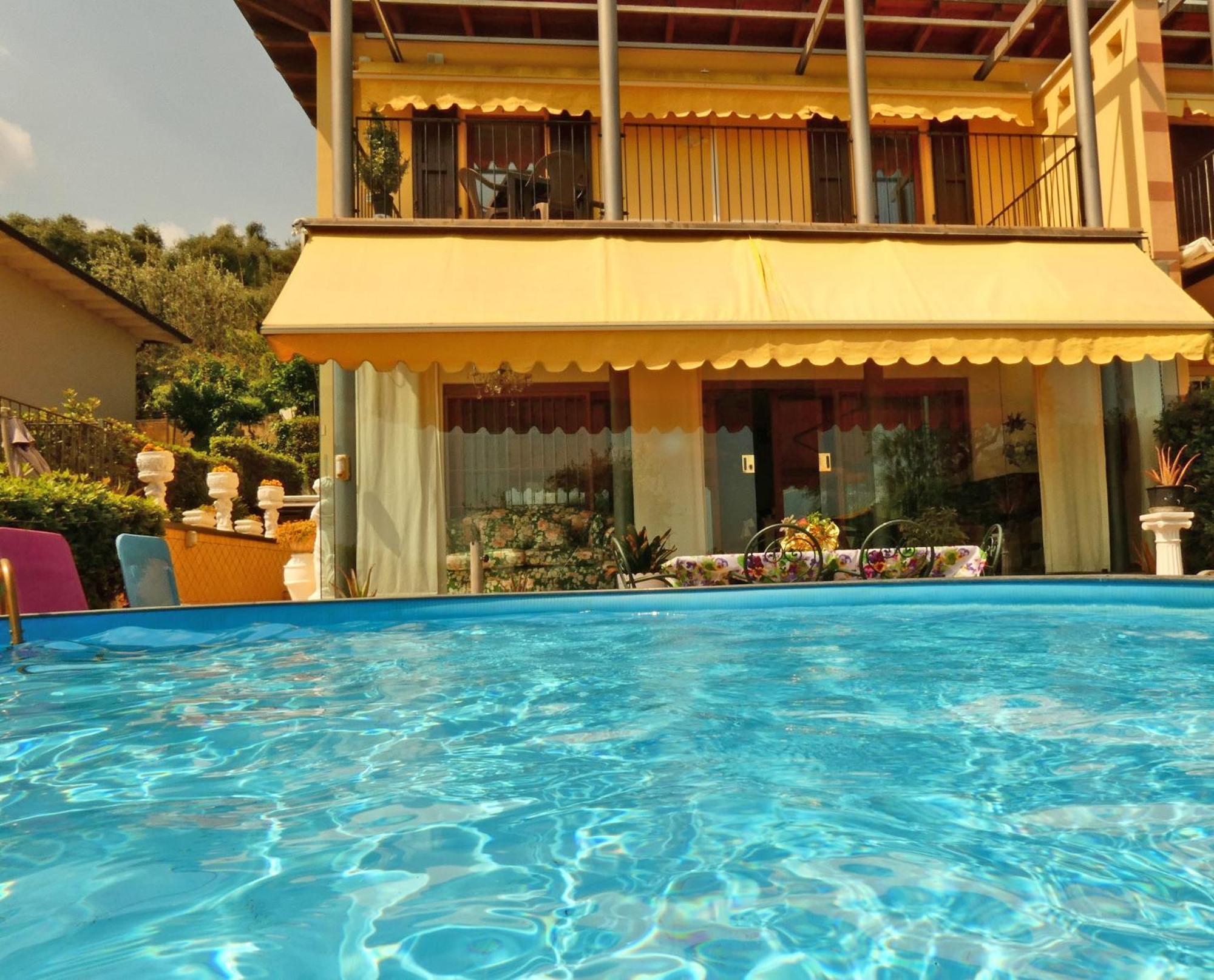 Villa Paradiso ポルペナッツェ・デル・ガルダ 部屋 写真